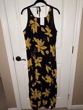 Mudpie Black Sleeveless Maxi Dress with Yellow Floral Print ✨🆕